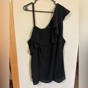 Torrid asymmetric shoulder tank